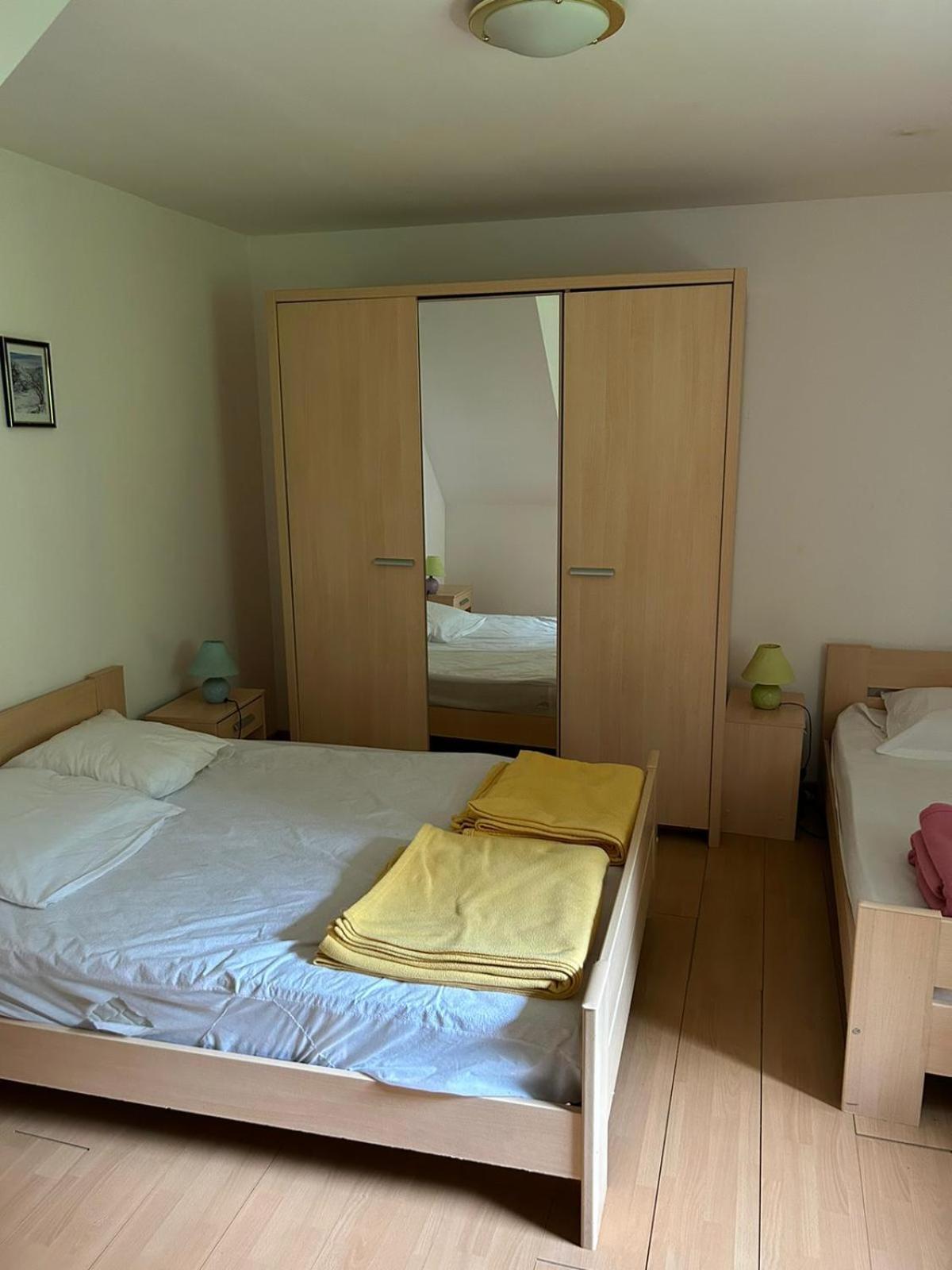 格特迪拉瑞赛尼度假屋 格尔蒙特维勒阿瓦尔 外观 照片